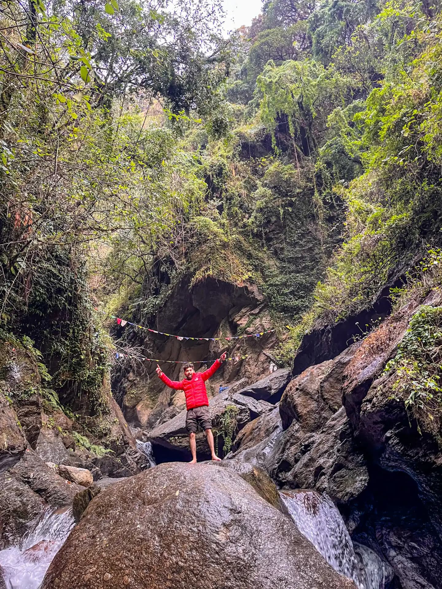 Bir Waterfall trip photo