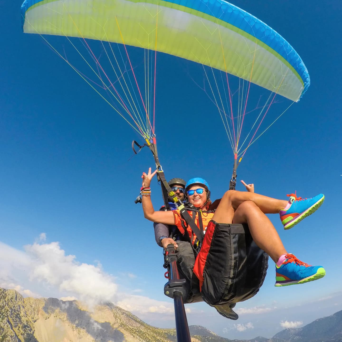 Long Weekend Parashar Lake & Bir Billing Trip