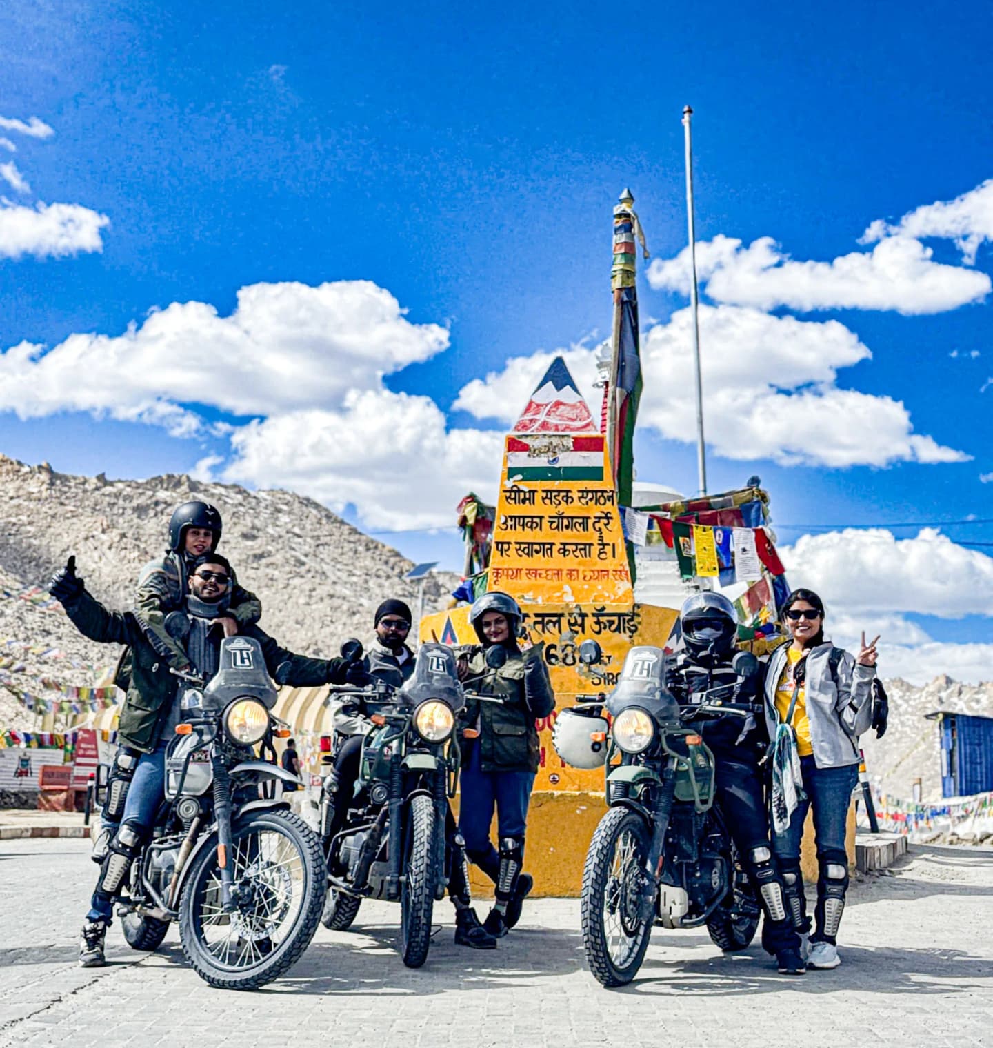 Exclusive Ladakh Expedition with Mig La & Umling La | RE 450cc Himalayan